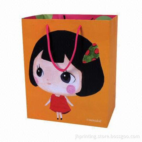 Paper Gift bag, Made of 210gsm Coated Paper, OEM Orders are Accepted